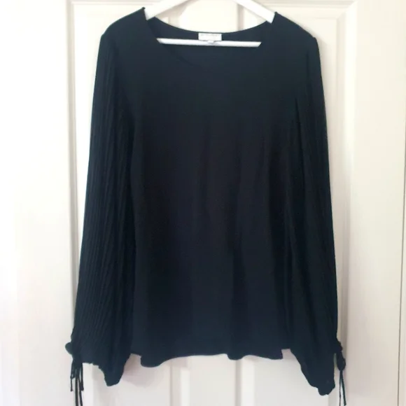 Witchery Black Top with flowy sheer sleeves Size XL - Picture 2 of 8